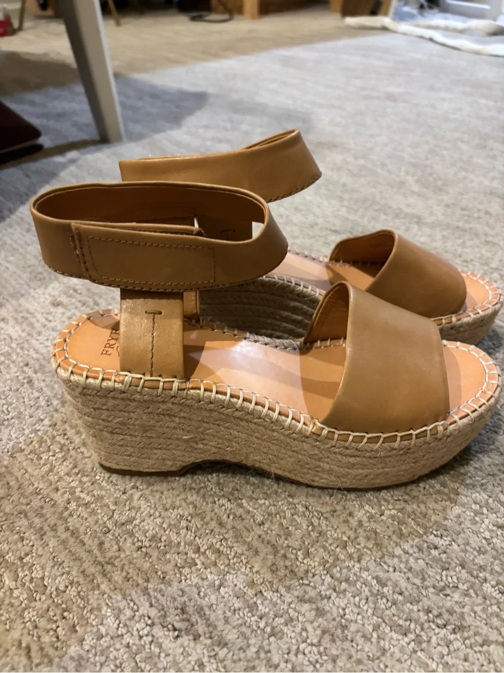 Women’s Frye Tan Espadrille Sandals - Wedge size 6.5